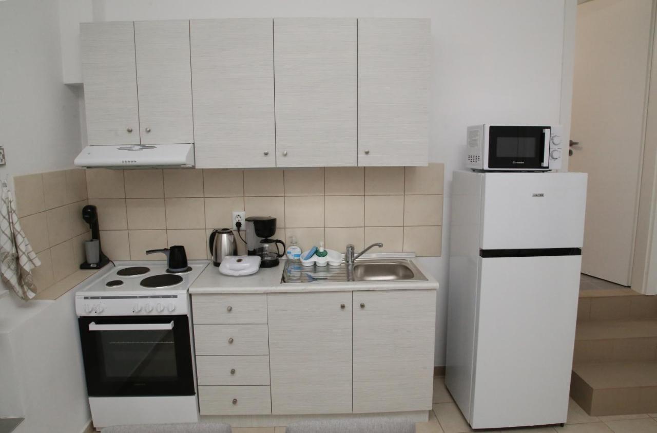 Lampias Apartments 케라모티 외부 사진