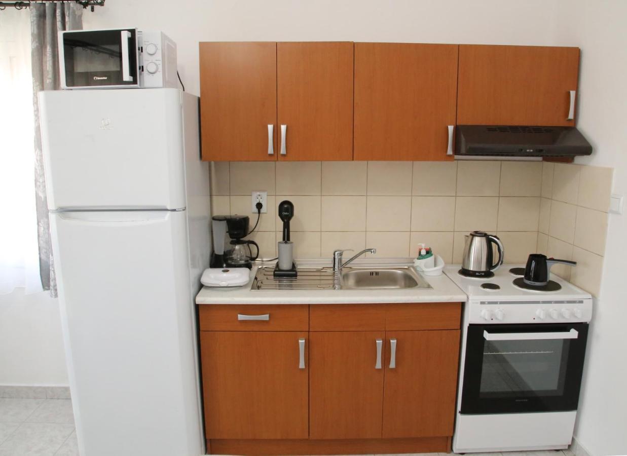Lampias Apartments 케라모티 외부 사진